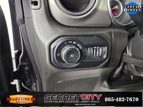 Used 2022 Jeep Wrangler Unlimited Willys image 14