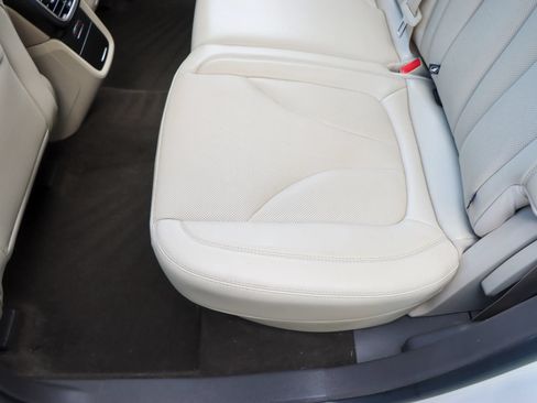 Used 2020 Lincoln Nautilus Reserve FWD image 18
