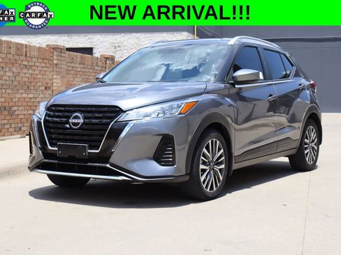 Used 2024 Nissan Kicks SV FWD image 1
