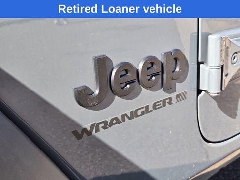 Used 2025 Jeep Wrangler Unlimited Sport AWD/4WD image 8