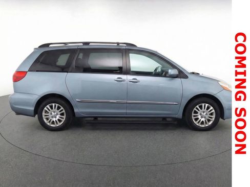 Used 2007 Toyota Sienna XLE Limited image 10