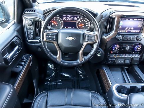 Used 2021 Chevrolet Silverado 1500 High Country image 17
