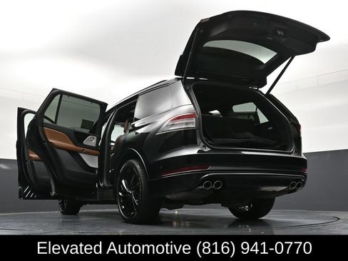 Used 2023 Lincoln Aviator Reserve w/ Equipment Group 201A AWD/4WD image 44