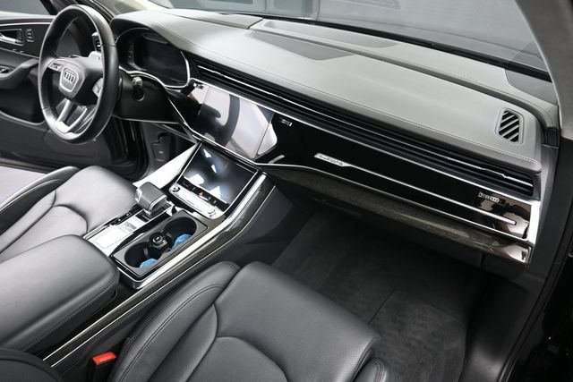 Used 2023 Audi Q7 3.0T Prestige w/ Prestige Package AWD/4WD image 13