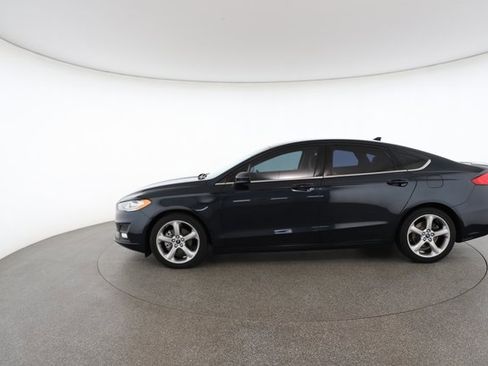 Used 2020 Ford Fusion SE w/ Equipment Group 151A image 6