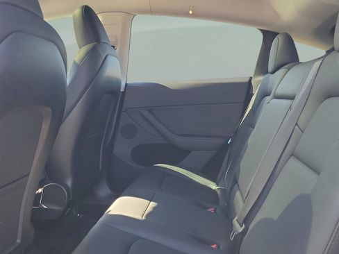 Used 2024 Tesla Model Y Long Range image 7