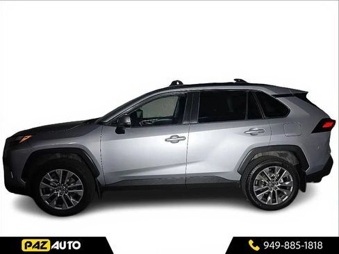 Used 2022 Toyota RAV4 XLE Premium FWD image 2