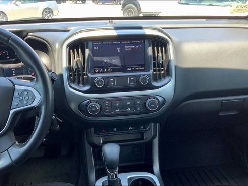 Used 2022 Chevrolet Colorado LT w/ LT Convenience Package AWD/4WD image 7