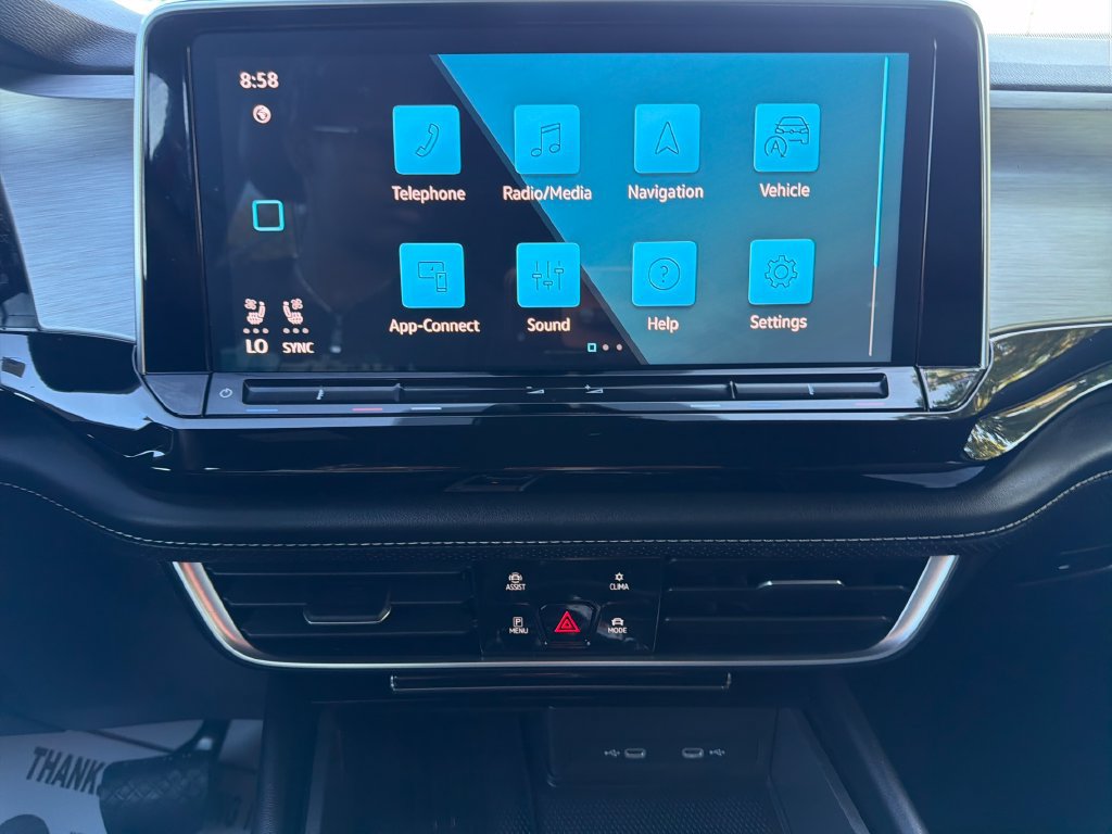 Used 2025 Volkswagen Atlas Cross Sport SE w/ Panoramic Sunroof Package FWD image 20