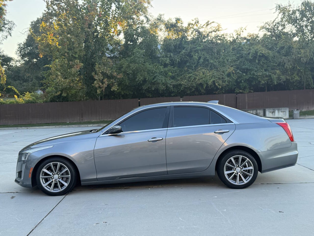 Used 2018 Cadillac CTS Luxury RWD image 26