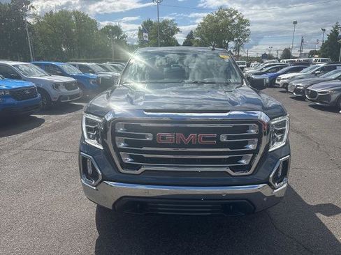 Used 2022 GMC Sierra 1500 SLT w/ SLT Premium Plus Package AWD/4WD image 2