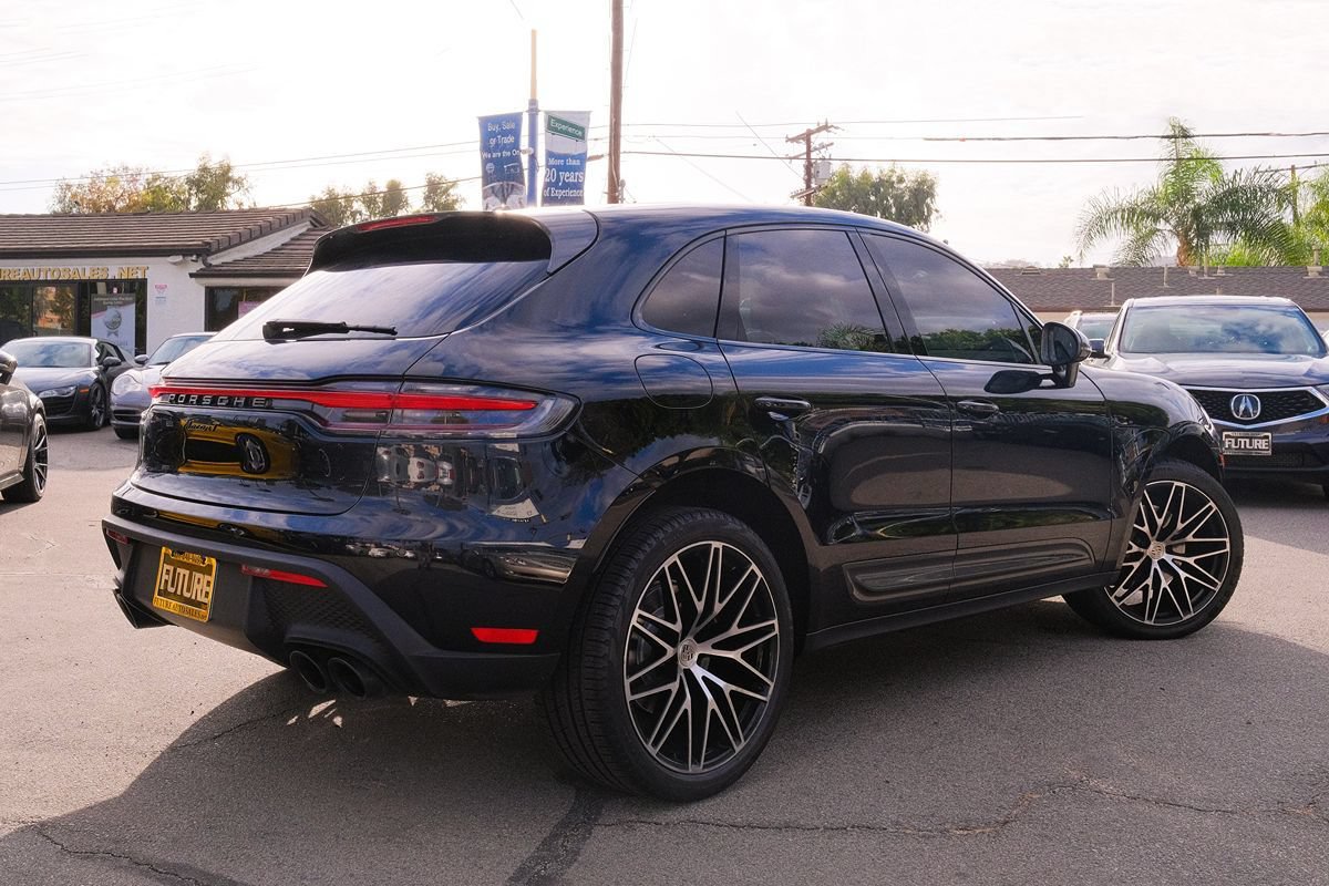 Used 2023 Porsche Macan Turbo AWD/4WD image 6