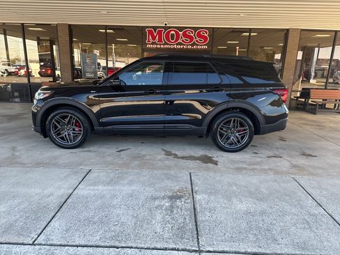 New 2026 Ford Explorer ST-Line w/ ST-Line Street Pack image 7