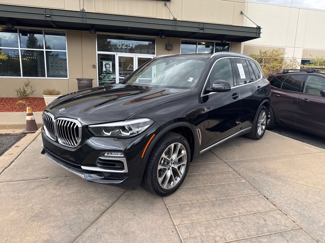 Used 2019 BMW X5 xDrive40i w/ Luxury Seating Package AWD/4WD image 2