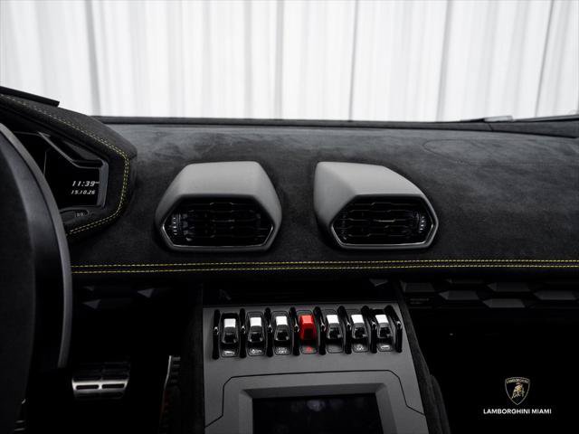 Used 2023 Lamborghini Huracan STO RWD image 38