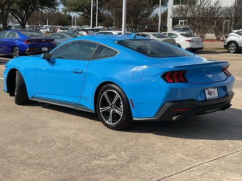 Used 2024 Ford Mustang Premium image 7