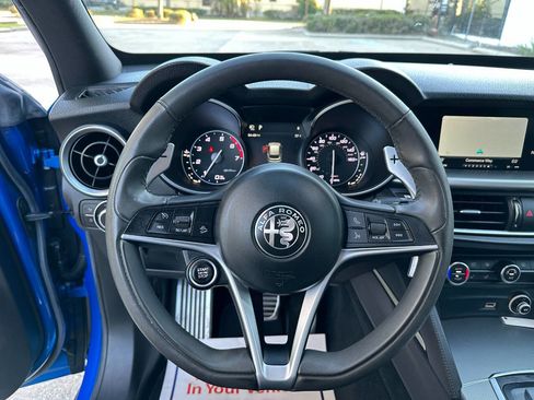 Used 2018 Alfa Romeo Stelvio Ti Sport image 27