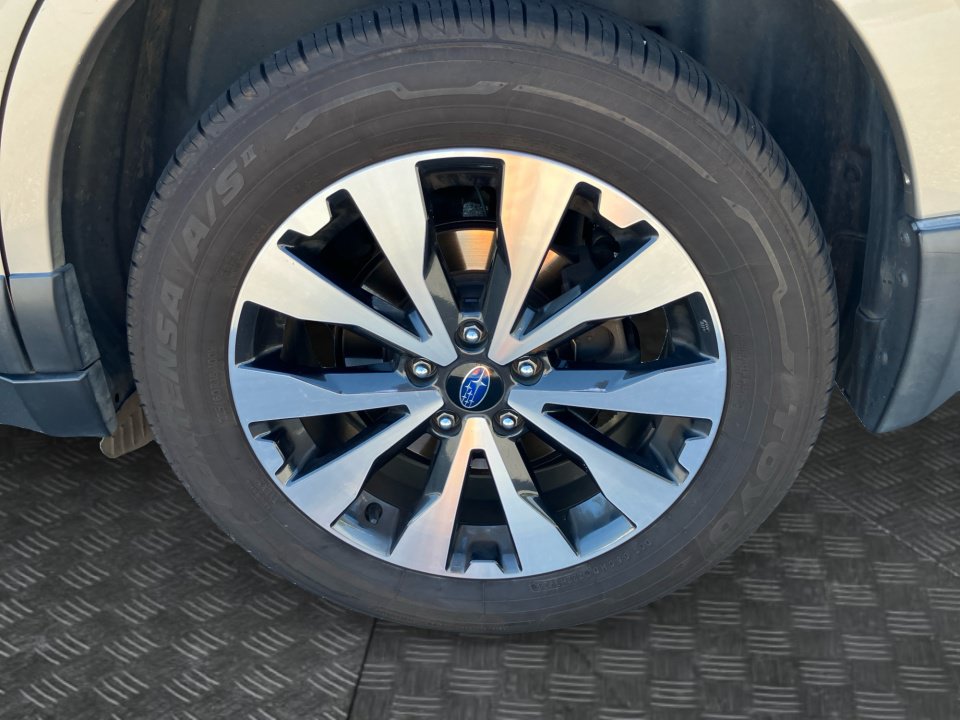Used 2017 Subaru Outback 2.5i Limited AWD/4WD image 24