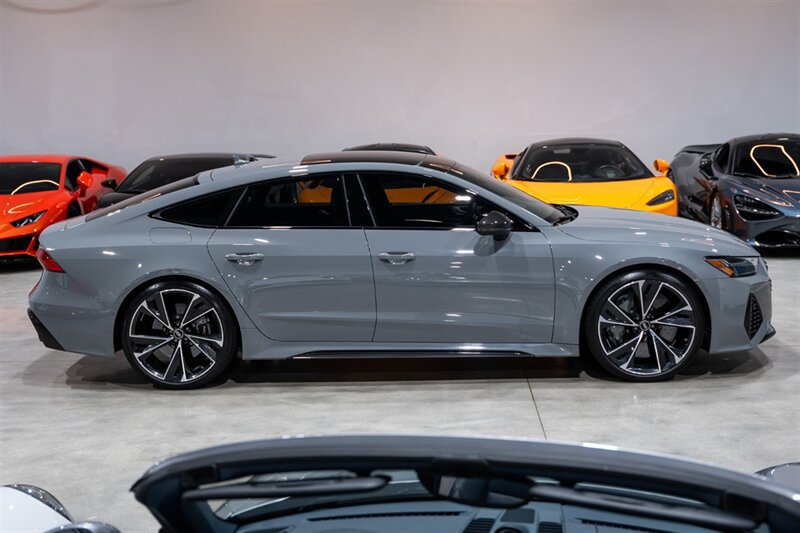 Used 2021 Audi RS 7 Sportback w/ Carbon Optic Package AWD/4WD image 7