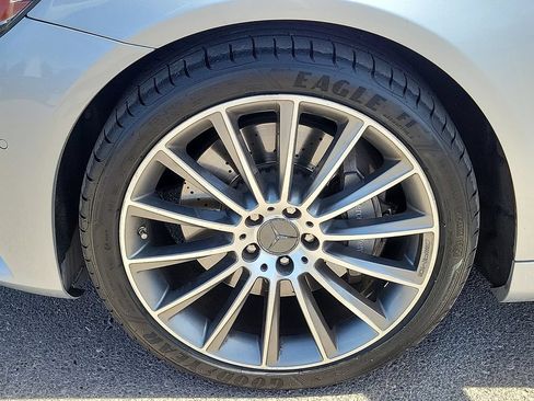Used 2015 Mercedes-Benz S 550 Sedan image 17