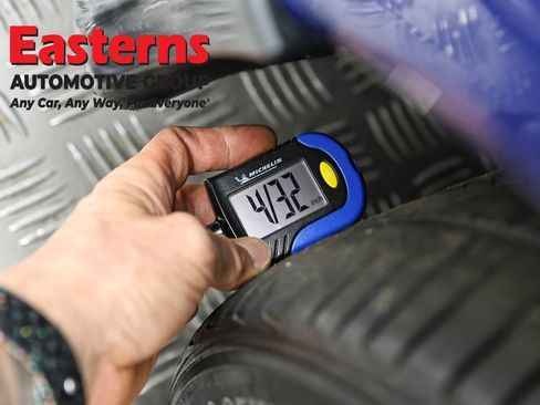 Used 2018 Honda Civic Si image 25