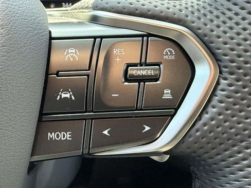 New 2026 Lexus TX 500h AWD image 18