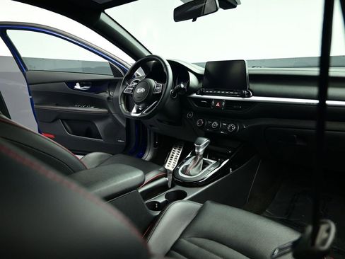 Certified 2021 Kia Forte GT w/ GT2 Package image 32