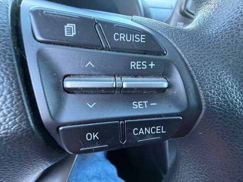 Used 2018 Hyundai Kona SE image 19