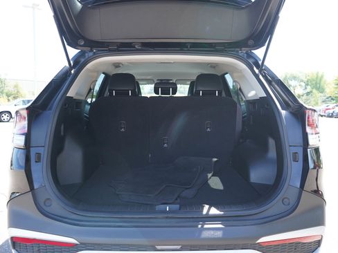 Used 2024 Kia Sportage EX AWD/4WD image 16