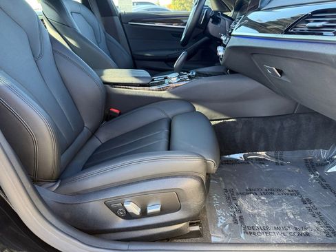 Used 2020 BMW 530e image 26