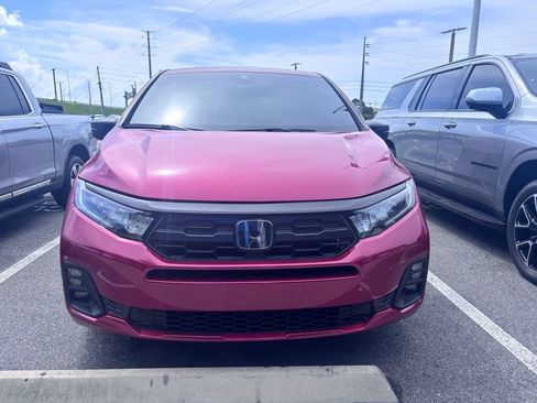 Used 2025 Honda Odyssey Sport-L image 2
