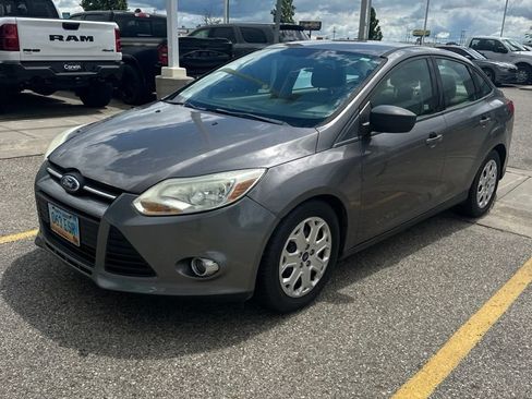 Used 2012 Ford Focus SE FWD image 4