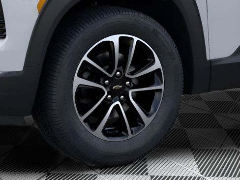 New 2026 Chevrolet TrailBlazer LT w/ Driver Confidence Package FWD image 11