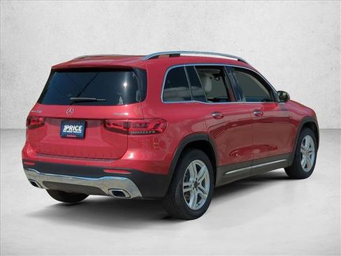 Used 2021 Mercedes-Benz GLB 250 4MATIC image 5