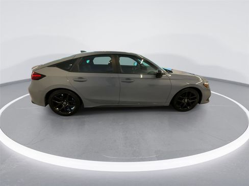 Used 2023 Honda Civic Sport image 9
