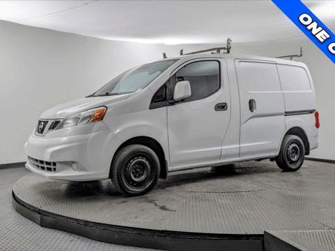 Used 2017 Nissan NV200 SV w/ Back Door Glass Package image 2