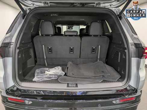 Used 2025 Buick Enclave Sport Touring AWD/4WD image 24