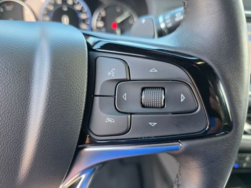 Used 2024 Buick Enclave Premium image 25