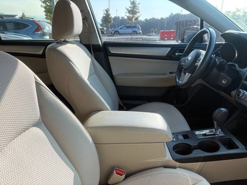 Used 2015 Subaru Outback 2.5i Premium w/ Popular Package #1 AWD/4WD image 9