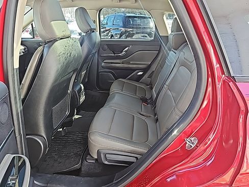 Used 2024 Lincoln Corsair Premiere w/ Equipment Group 101A image 12