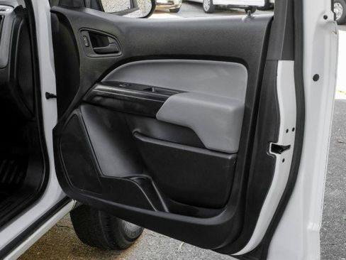 Used 2017 Chevrolet Colorado W/T w/ WT Convenience Package image 40