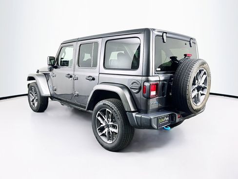Used 2024 Jeep Wrangler Unlimited w/ Convenience Group AWD/4WD image 5