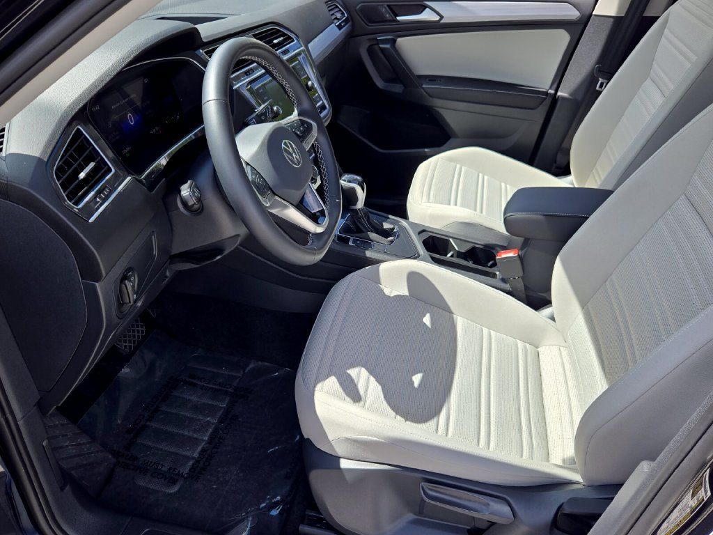 Certified 2024 Volkswagen Tiguan S FWD image 10