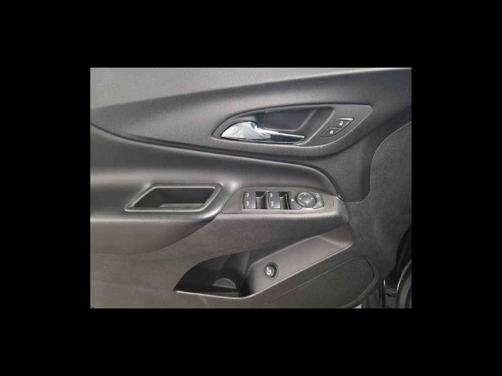 Used 2021 Chevrolet Equinox LT FWD image 12