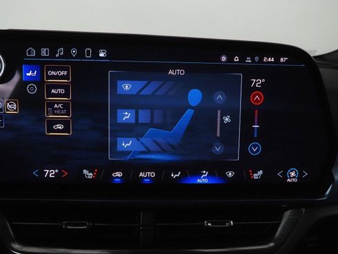 Used 2024 Chevrolet Equinox EV LT w/ LPO, Blackout Package image 43