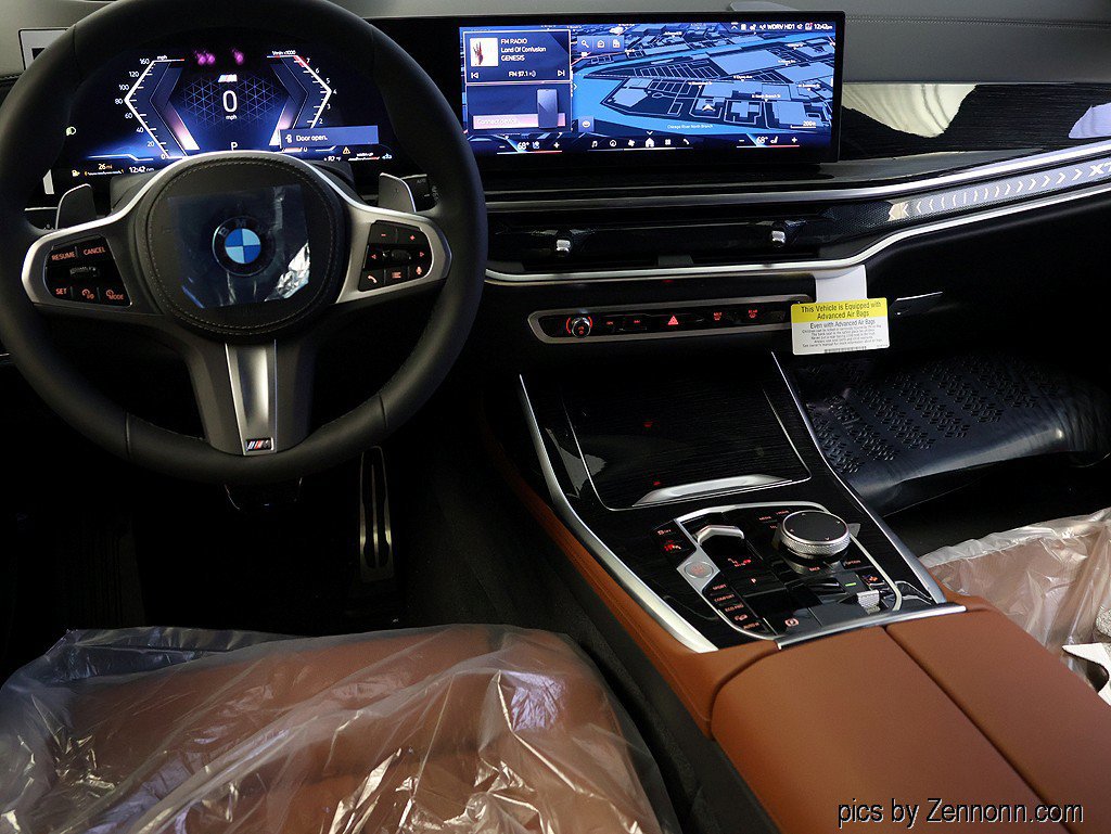 Used 2027 BMW X7 xDrive40i w/ M Sport Package AWD/4WD image 5