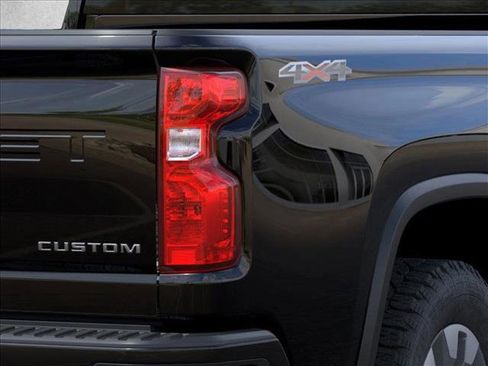 New 2026 Chevrolet Silverado 2500 Custom w/ Custom Value Package image 11