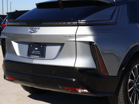 Certified 2024 Cadillac Lyriq Sport w/ LPO, Floor Liner Package image 11