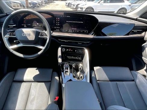 Certified 2025 Audi Q5 Premium Plus w/ Premium Plus AWD/4WD image 15
