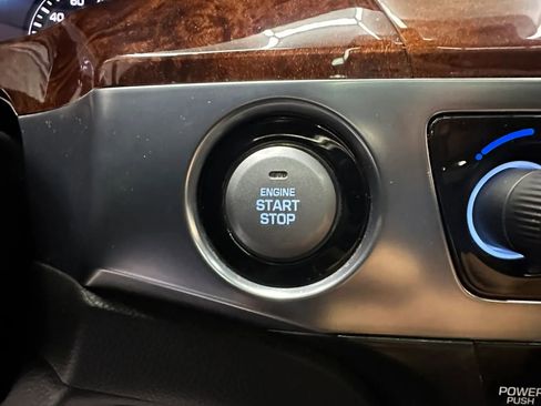 Used 2015 Hyundai Equus Signature RWD image 17